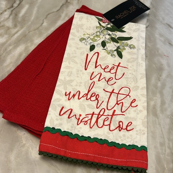 3 Christmas Kitchen Towels, Set of 3,  Mistletoe, NWT - Picture 8 of 10